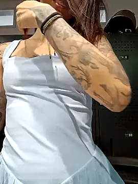 VeroJenkins  online show from August 2026 12:11:01 PM