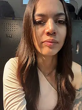 VeroJenkins  online show from June 2026 12:32:01 PM