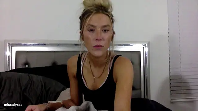 Misss alyssaaa online show from June 2026 04:12:02 AM