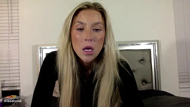 Misss alyssaaa online show from June 2026 04:13:02 AM