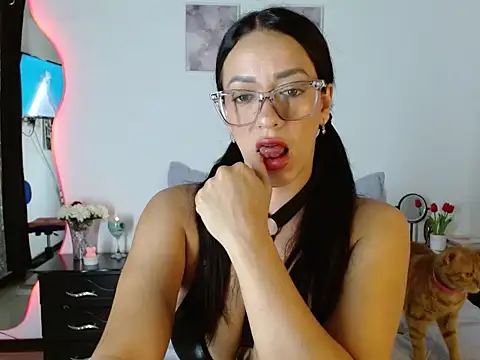 Obsidianlove1 online show from May 2026 12:31:01 AM