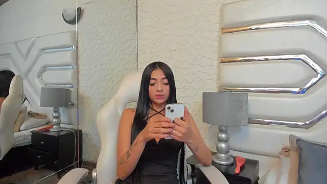 KattyLilli online show from June 2026 02:39:01 AM