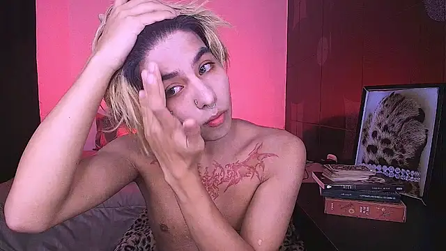 Aronn 44 online show from May 2026 03:55:02 PM