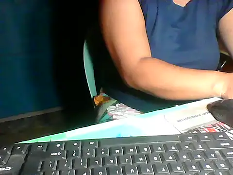 MommyKaye30 online show from May 2026 07:10:01 PM