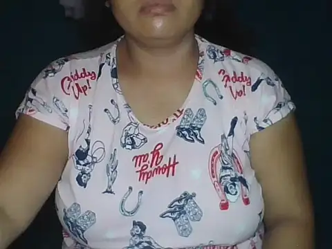 MommyKaye30 online show from June 2026 07:11:02 PM