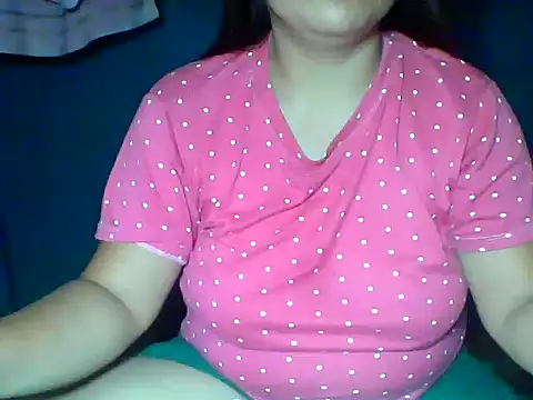 MommyKaye30 online show from June 2026 07:35:01 PM