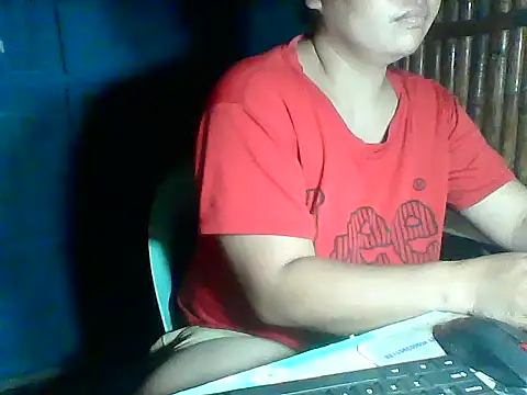 MommyKaye30 online show from May 2026 07:09:01 PM
