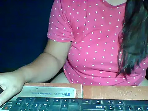 MommyKaye30 online show from May 2026 08:11:02 PM