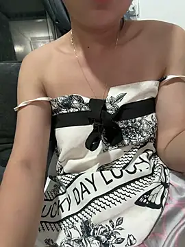 Lindan80 online show from May 2026 01:03:01 PM