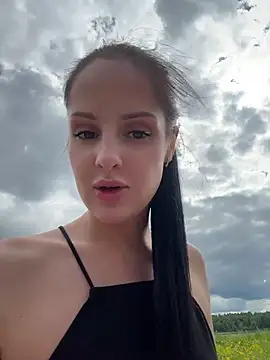 Evaryn online show from June 2026 10:38:02 AM