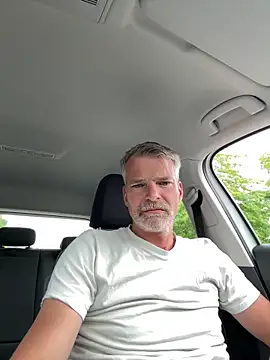 Snapshot of Thor-82 chatting on June 2026 09:43:01 AM Thor-82 online show from June 2026 09:43:01 AM
