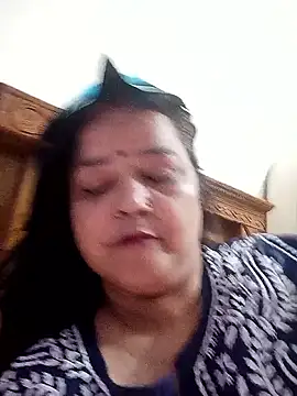 Hot-Mallika2 online show from May 2026 10:40:02 AM