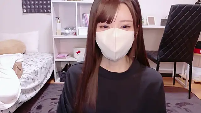 Snapshot of hina_mochi chatting on May 2026 10:13:01 AM hina mochi online show from May 2026 10:13:01 AM