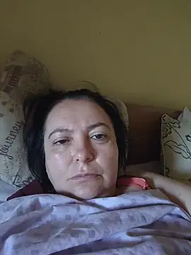Snapshot of EmmaEmmy40 chatting on June 2026 04:01:02 AM EmmaEmmy40 online show from June 2026 04:01:02 AM