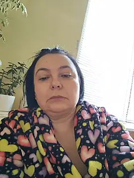 EmmaEmmy40 online show from July 2026 04:35:01 PM