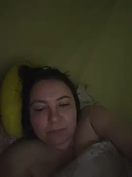 Snapshot of EmmaEmmy40 chatting on May 2026 06:41:02 PM EmmaEmmy40 online show from May 2026 06:41:02 PM