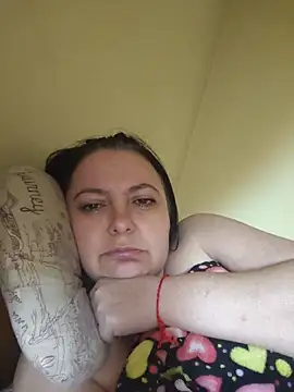EmmaEmmy40 online show from June 2026 03:28:01 PM