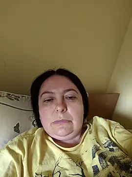 Snapshot of EmmaEmmy40 chatting on May 2026 10:07:02 AM EmmaEmmy40 online show from May 2026 10:07:02 AM