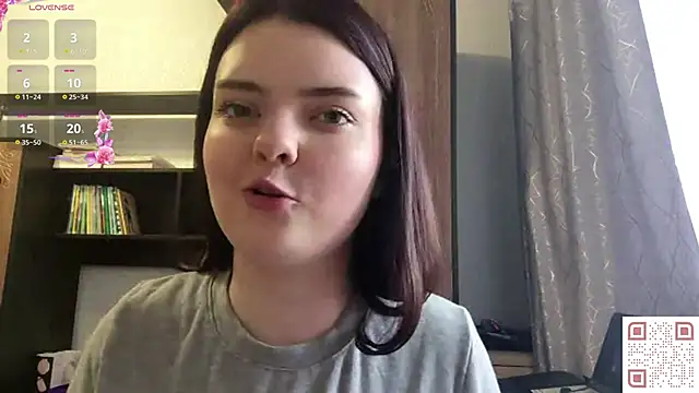 Snapshot of RebelDesiree chatting on June 2026 06:12:01 AM RebelDesiree online show from June 2026 06:12:01 AM