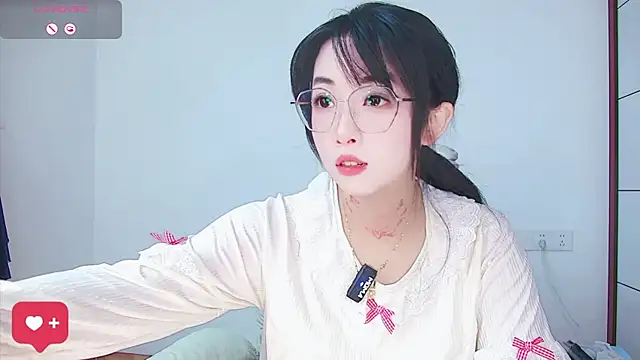 Snapshot of xiaoyu5 chatting on July 2026 01:21:02 PM xiaoyu5 online show from July 2026 01:21:02 PM