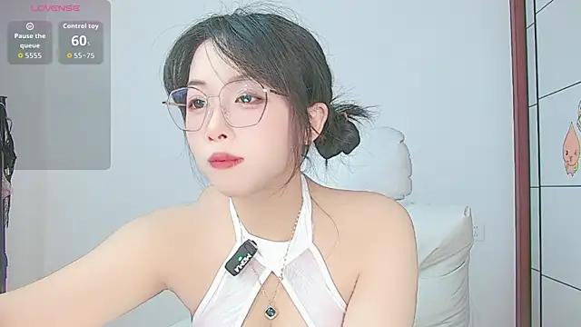 Snapshot of xiaoyu5 chatting on May 2026 12:11:01 PM xiaoyu5 online show from May 2026 12:11:01 PM