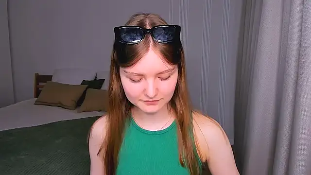 LookEva online show from May 2026 04:23:01 AM