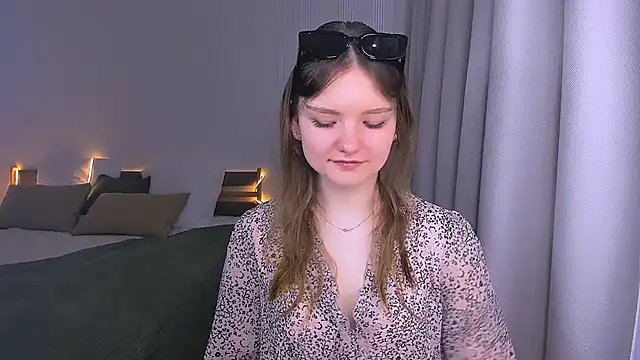 LookEva online show from May 2026 03:34:01 AM