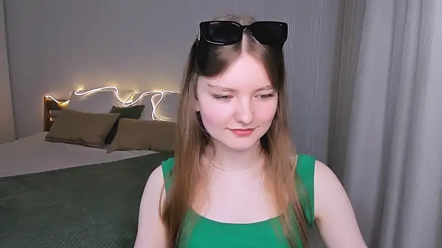 LookEva online show from May 2026 04:33:01 AM