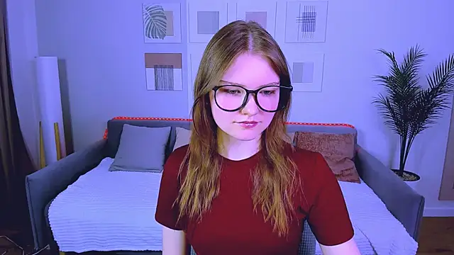 LookEva online show from May 2026 11:24:02 AM