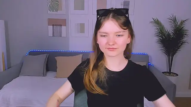 LookEva online show from May 2026 11:40:02 AM
