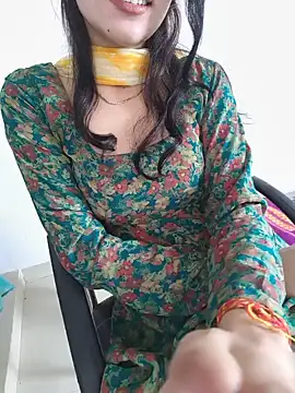 Snapshot of zoya_baby_ chatting on June 2026 02:18:01 AM zoya baby online show from June 2026 02:18:01 AM