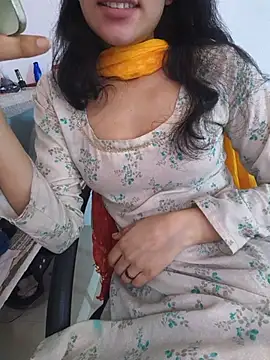 zoya baby  online show from June 2026 03:44:02 AM