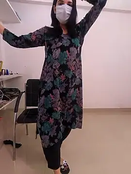 zoya baby  online show from May 2026 06:28:01 AM