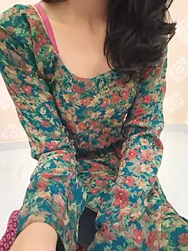 Snapshot of zoya_baby_ chatting on July 2026 04:33:02 AM zoya baby online show from July 2026 04:33:02 AM