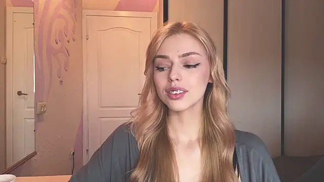 Snapshot of ScarlettRosy chatting on May 2026 04:38:01 AM ScarlettRosy online show from May 2026 04:38:01 AM