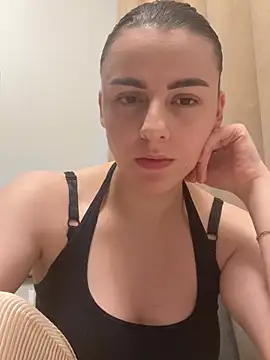 Snapshot of ema-emanuela chatting on May 2026 08:53:01 PM ema-emanuela online show from May 2026 08:53:01 PM