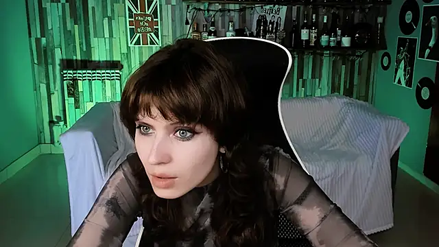 LolaDominara online show from May 2026 12:33:01 PM