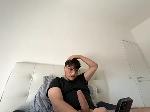 terrone06 online show from May 2026 01:38:01 PM