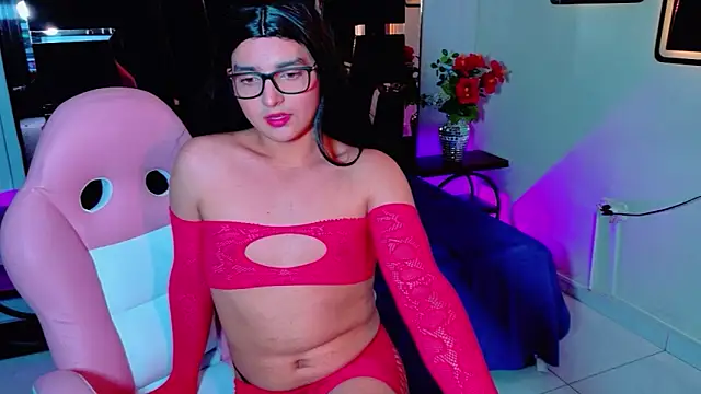 Gaby Gil  online show from May 2026 02:44:02 PM