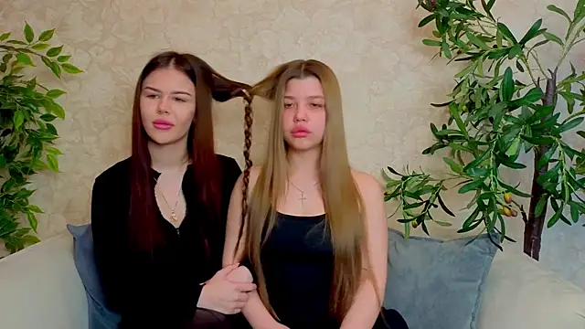 MyriamPuleio online show from May 2026 07:01:01 AM
