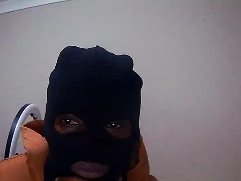 Tbangs  online show from May 2026 10:52:01 PM