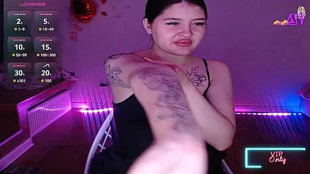Snapshot of Blackangels chatting on May 2026 11:58:02 PM Blackangels online show from May 2026 11:58:02 PM