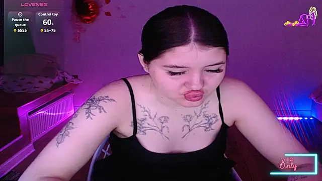 Snapshot of Blackangels chatting on May 2026 11:14:03 PM Blackangels online show from May 2026 11:14:03 PM
