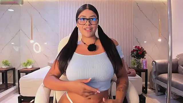 luna taylorss online show from May 2026 11:05:01 AM