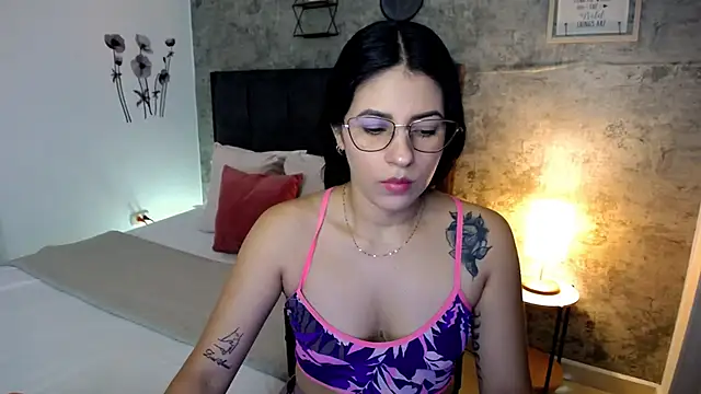 isa cruzx online show from May 2026 03:29:01 PM