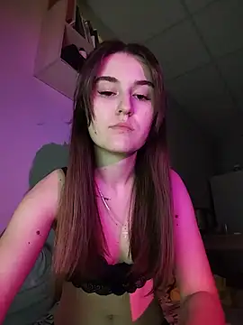 Kamila lov online show from May 2026 07:13:01 PM
