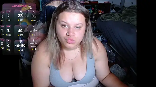 Snapshot of prettybabygurl04 chatting on June 2026 04:02:02 PM prettybabygurl04 online show from June 2026 04:02:02 PM