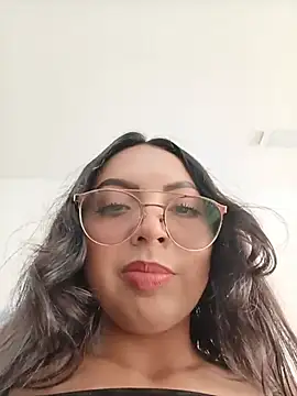 JENNIFER  03 online show from May 2026 04:24:01 PM