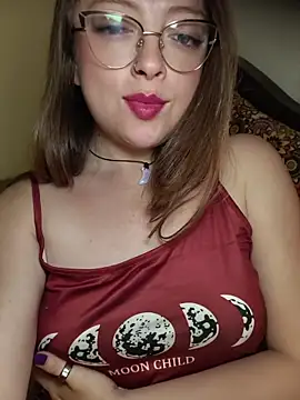 Snapshot of Lilith_Desire chatting on June 2026 03:50:01 AM Lilith Desire online show from June 2026 03:50:01 AM