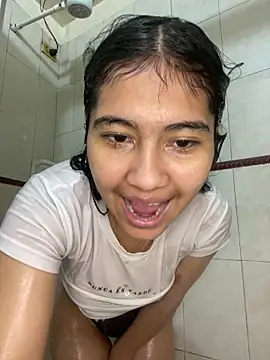Snapshot of Xaannder chatting on May 2026 01:58:02 AM Xaannder online show from May 2026 01:58:02 AM